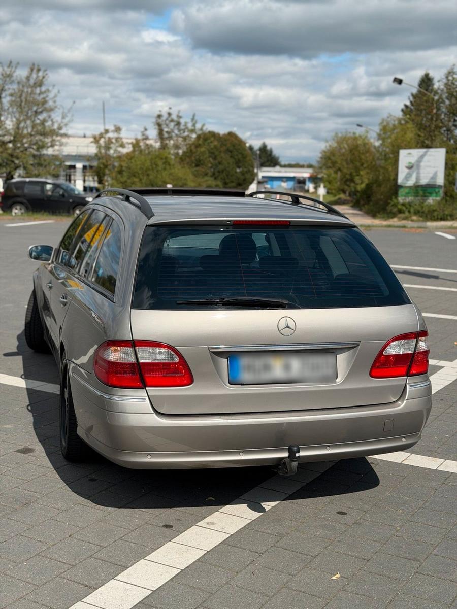 Mercedes-Benz E320 2006 — двигун 224 HP (165kW)