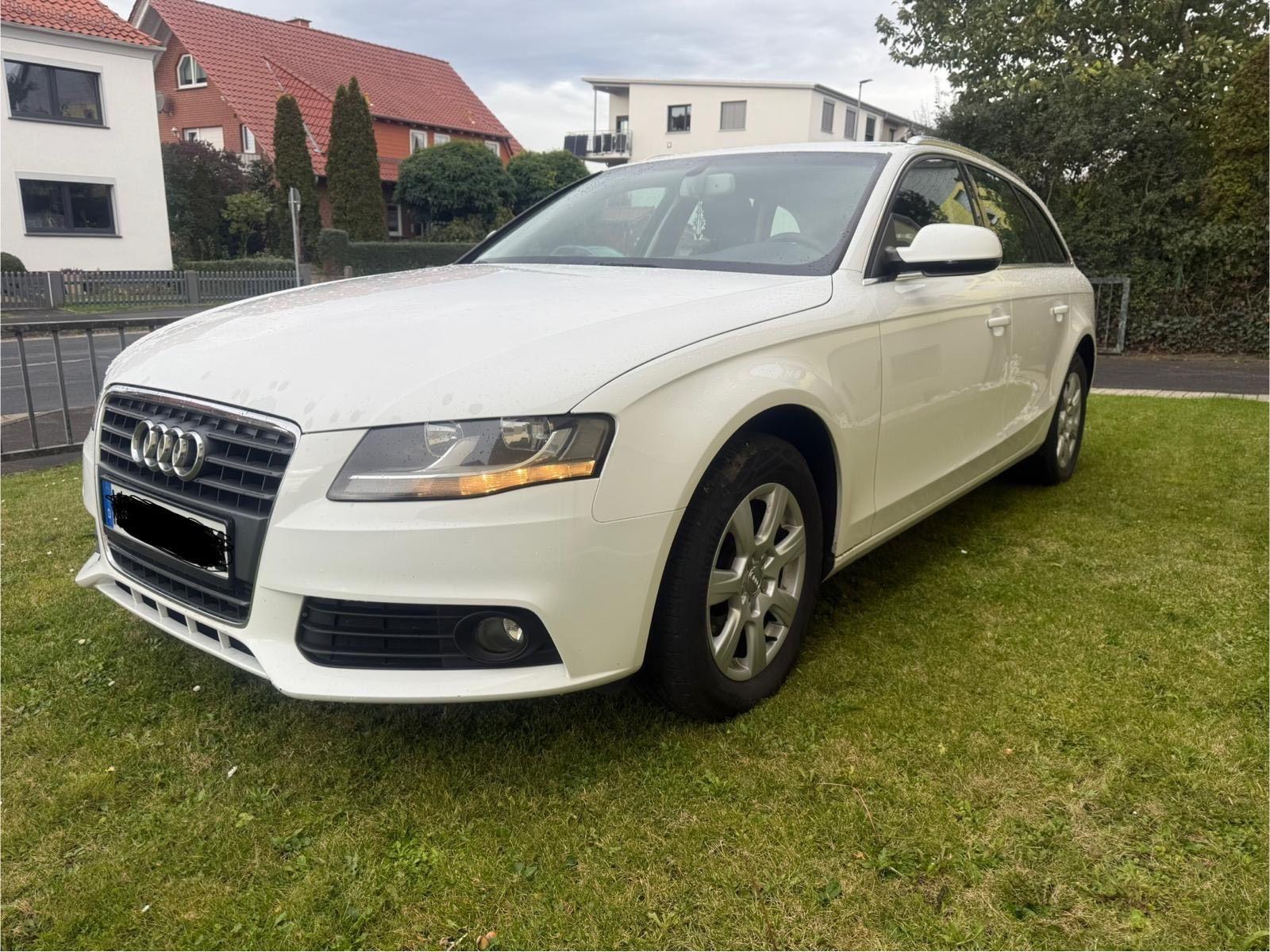 Audi A4 2009 — photo 9