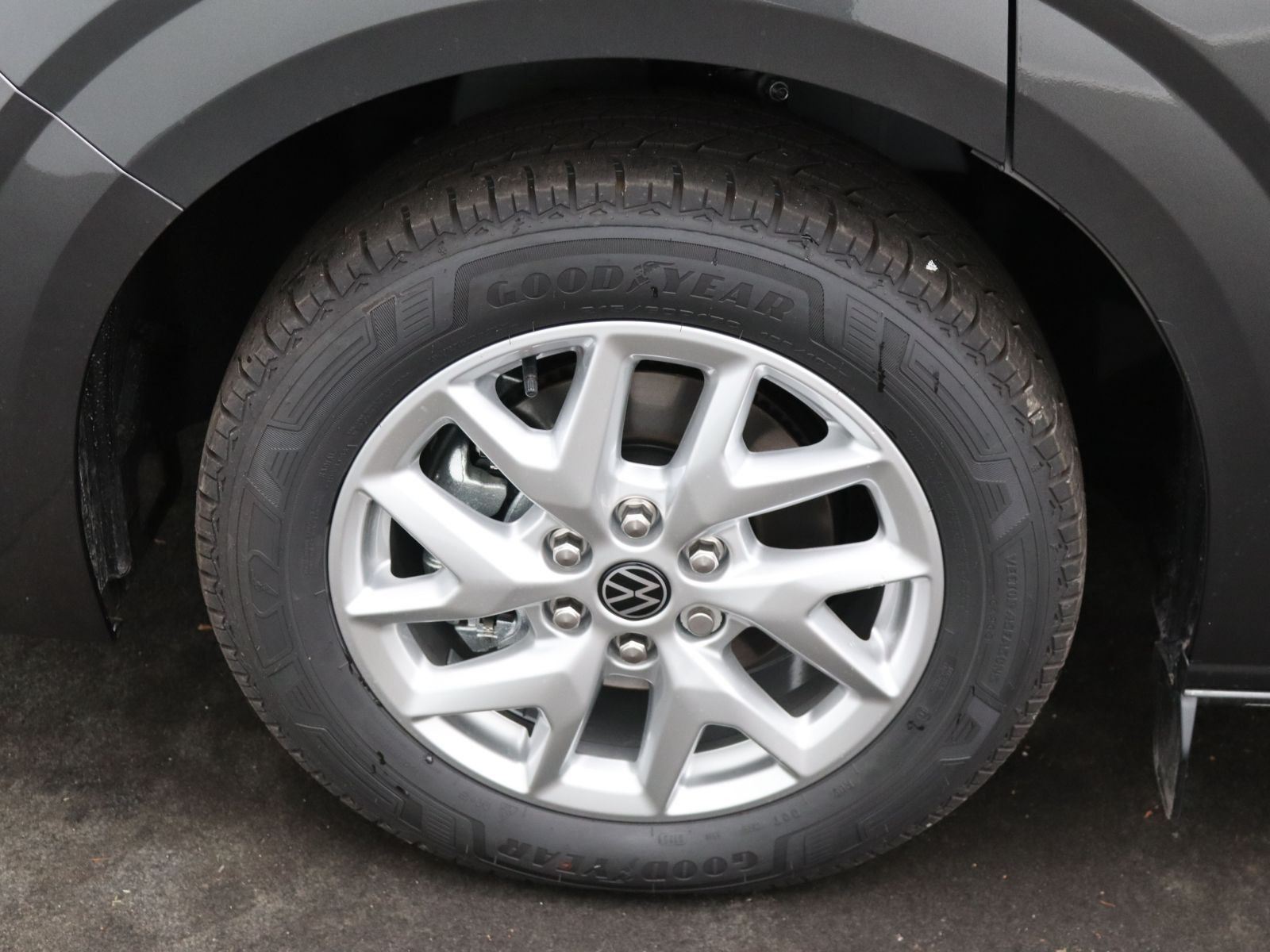 Volkswagen T7 Caravelle - Bild 14