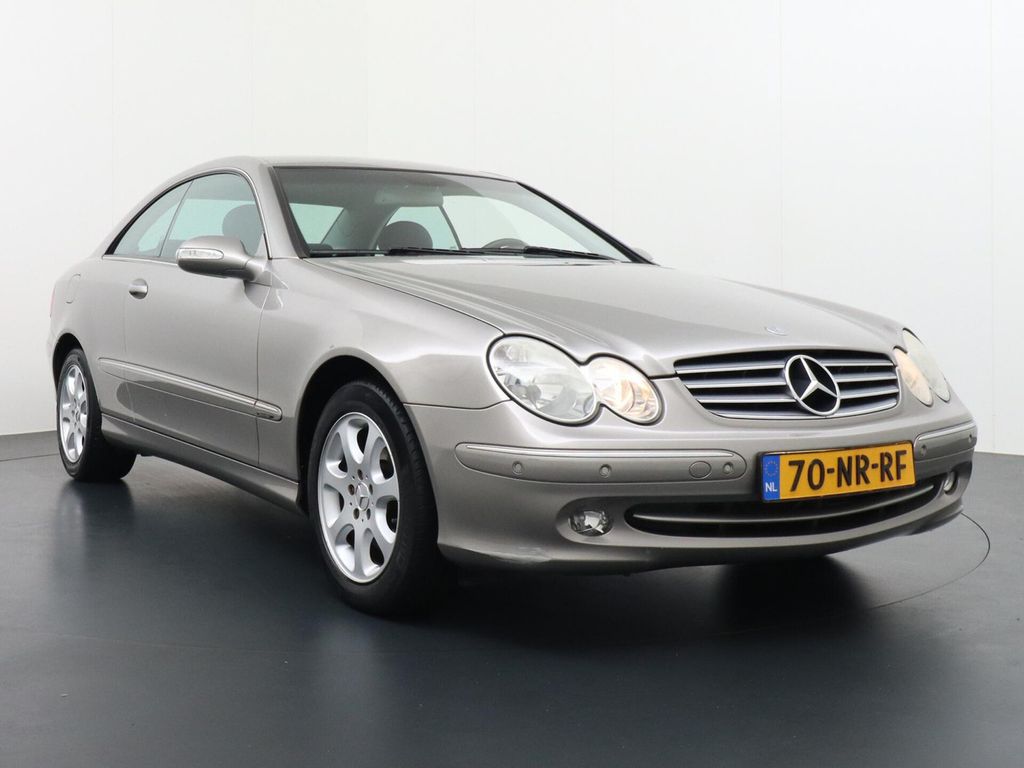 Mercedes-Benz CLK 240 Coupé Elegance Youngtimer Leder Comand n
