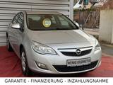 Opel Astra J Lim. Garantie/Scheckheft/Rentnerfahrzeug - Opel Astra aus 2010 mit Diesel-Antrieb
