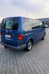 Volkswagen T5 Caravelle - Volkswagen T5 Caravelle: 7 Sitzer
