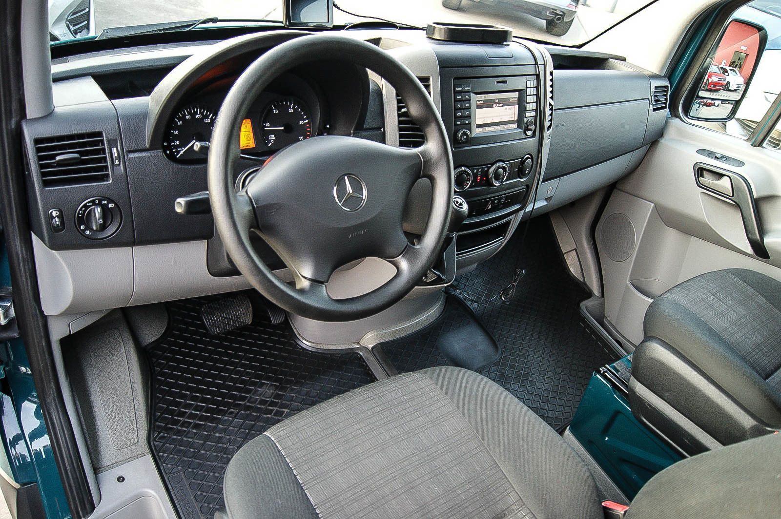 Fahrzeugabbildung Mercedes-Benz Sprinter II Kasten 316 CDI 1.HAND KLIMA PDC AHK