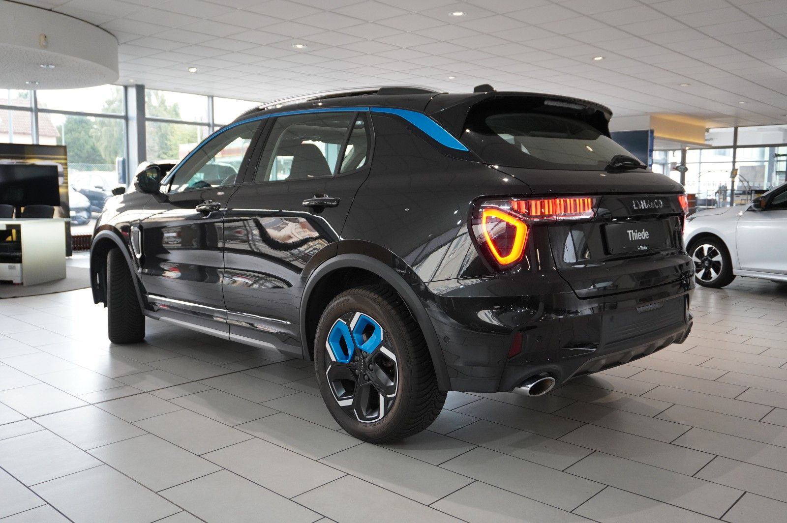 Fahrzeugabbildung Lynk&Co 01 1.5T HEV HYBRID NAVI/LED/SPORT/VIRT./PANO/DAB