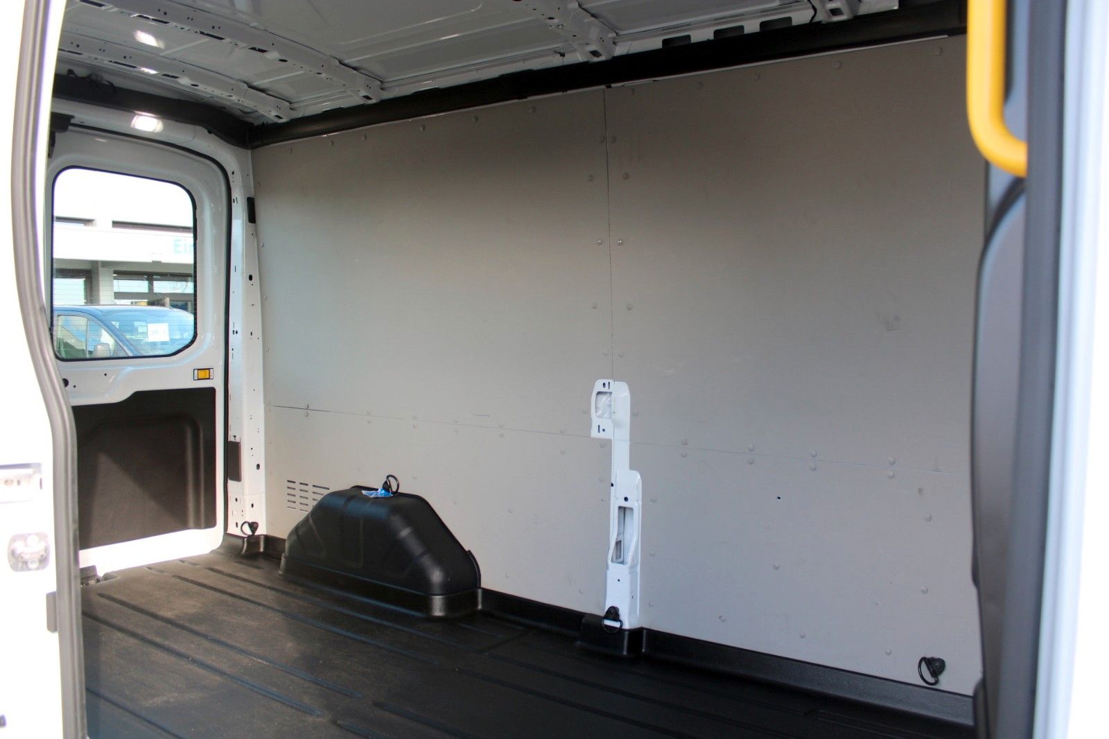 Fahrzeugabbildung Ford Transit L3 H2 Aut. Kasten LKW hoch lang KLIMA