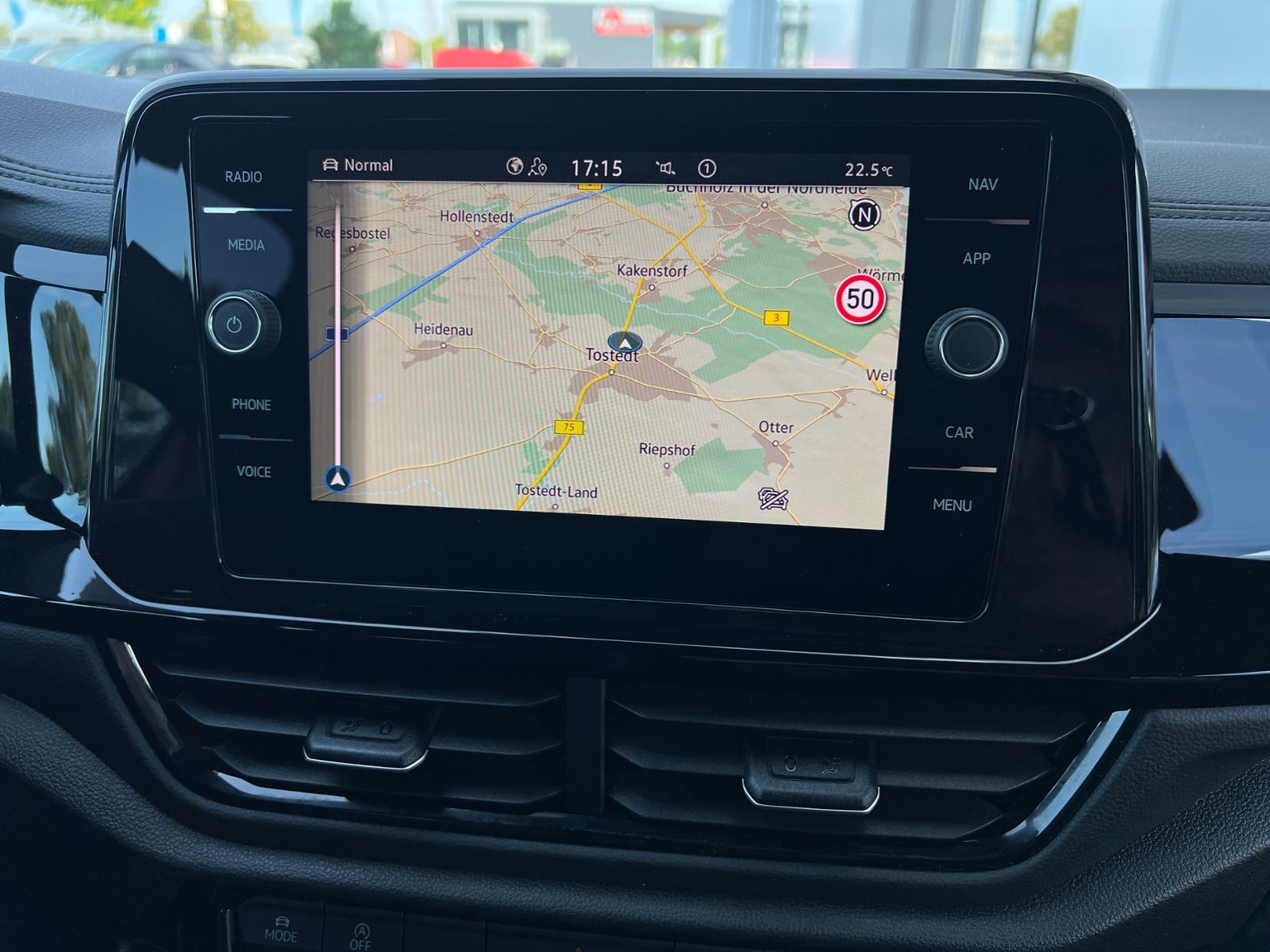 Fahrzeugabbildung Volkswagen T-Roc R-Line 1.5 TSI DSG *Black Style, AHK, LED,