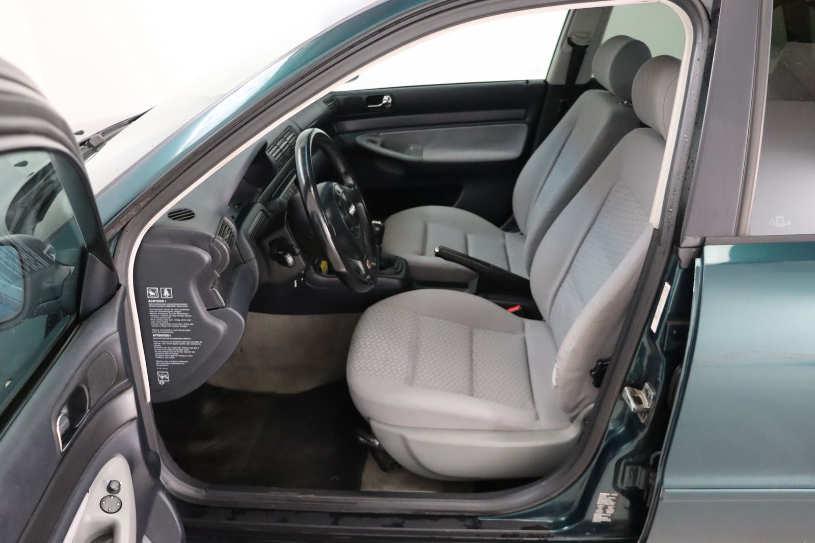 Fahrzeugabbildung Audi A4 1.6 * Flüssiggas * HU 01.2028 * s-line