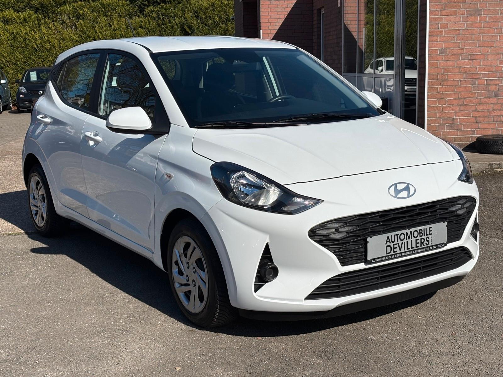 Hyundai i10 Select, volldigitales Tacho, Spurhalteassist