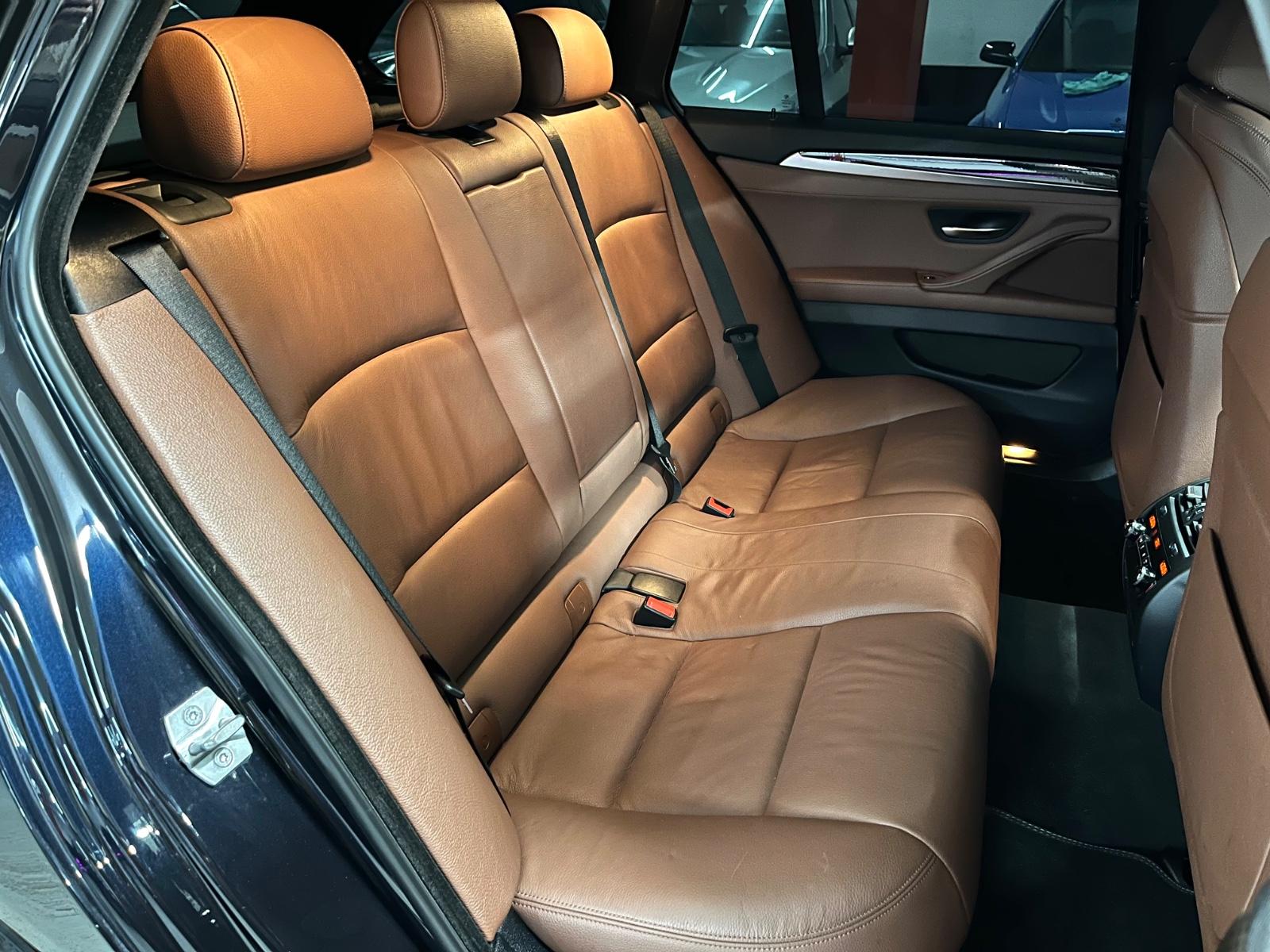 BMW 530d Touring xDrive M-Paket Panorama|Kamera|HUD