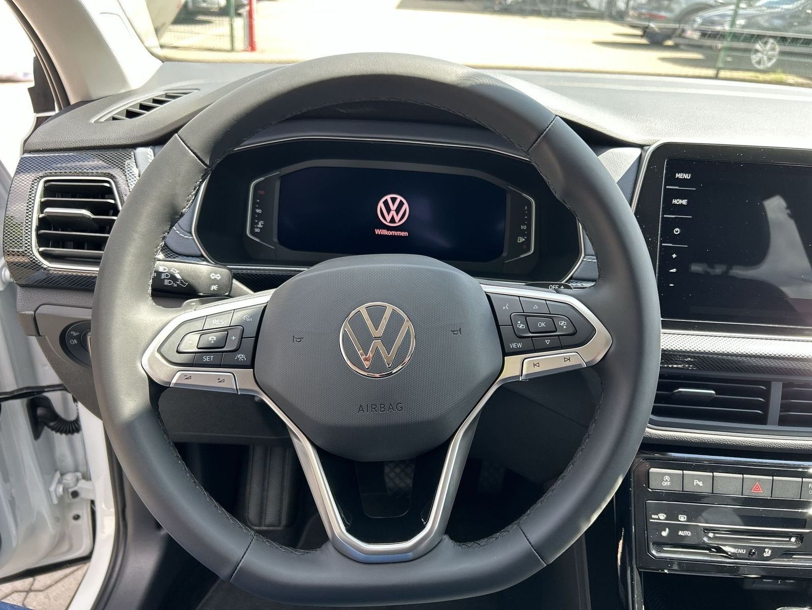 Volkswagen T-Cross - Bild 9