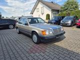 Mercedes-Benz 260 E aus 2.ter Hand, rostfrei, scheckheftgepfle - Mercedes-Benz 260 Gebrauchtwagen