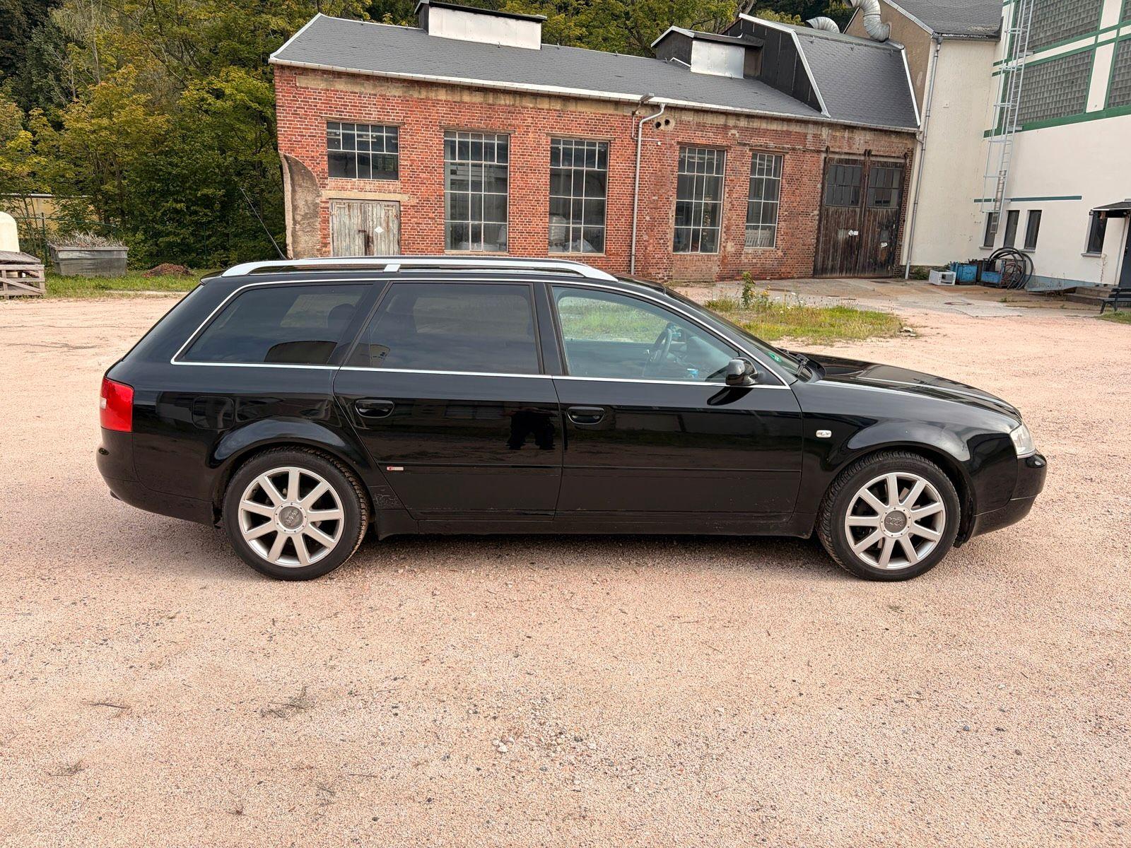 Audi A6 2004 — rear view