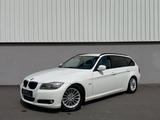 BMW 318d Touring 1.Hand Navi Xenon Euro 5 - BMW 318 aus 2011: Kombi