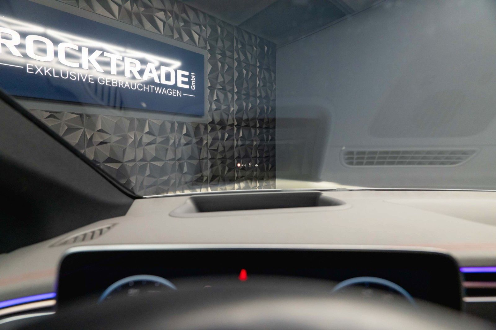 Fahrzeugabbildung Mercedes-Benz EQE 350+ AMG Night | Batterie NEU 100% | Pano