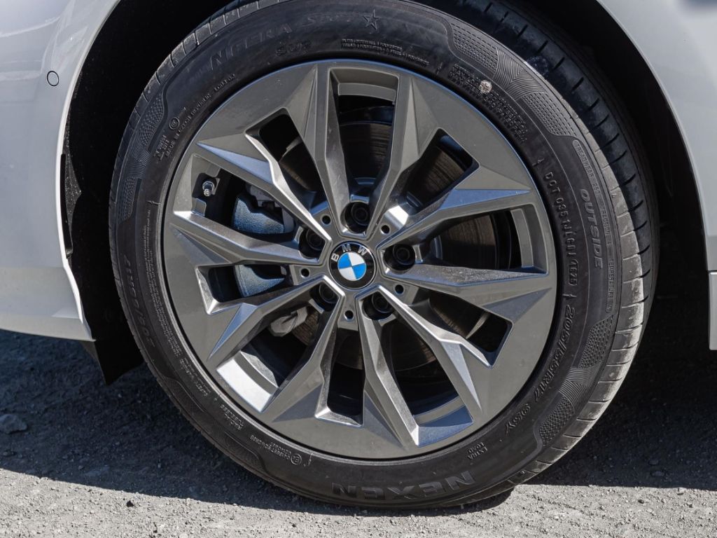 BMW 220 - Bild 6