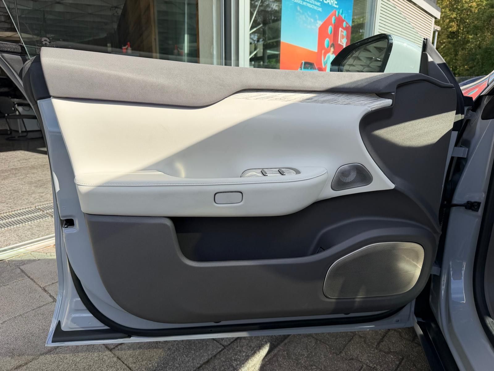 Fahrzeugabbildung NIO ET7 BATTERIE INKL PANO+HEAD+360+MEMO+ACC+LED+AHK