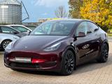 Tesla Model Y Performance AHK Midnight Cherry - rote Tesla Model Y