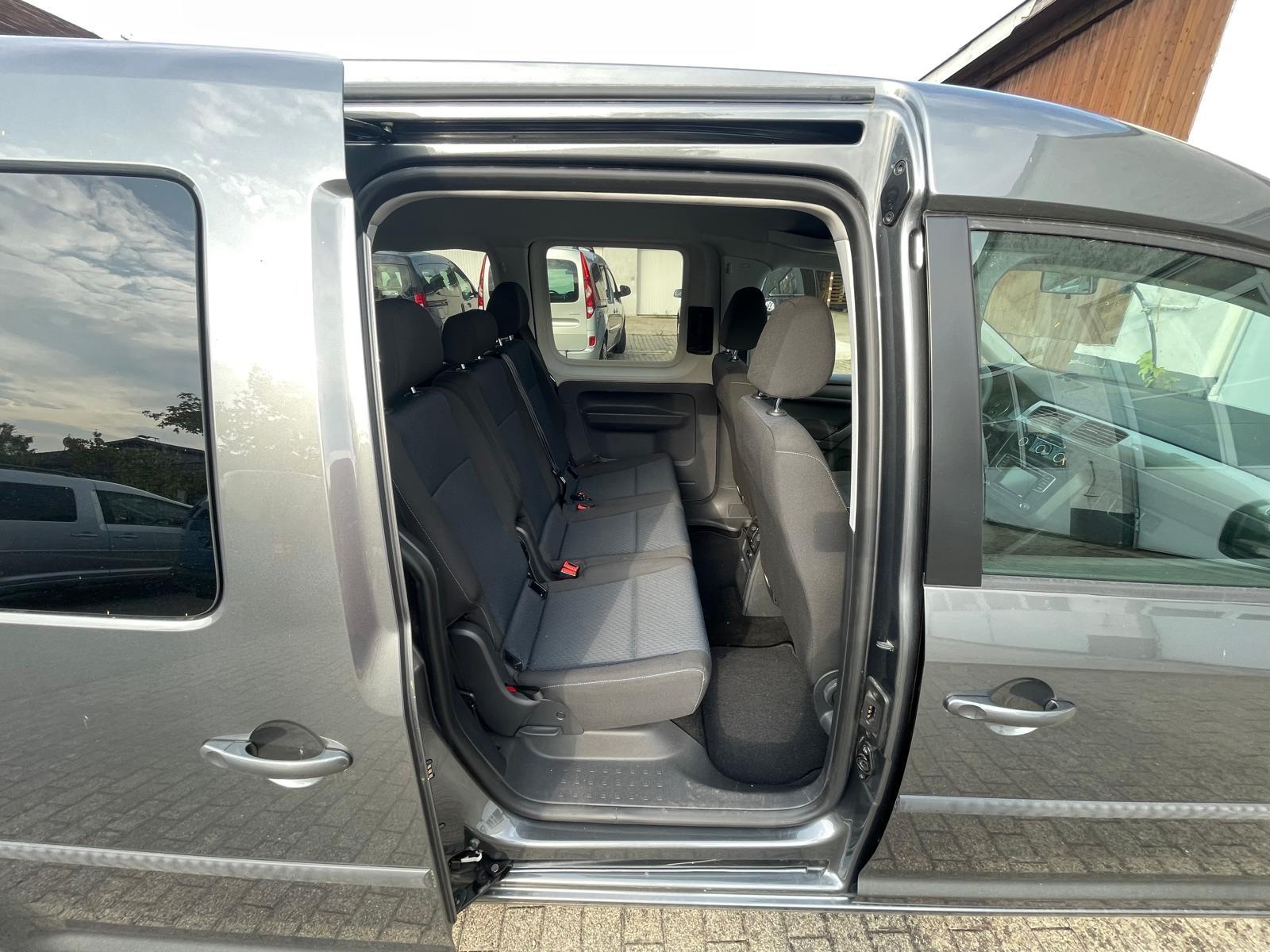 Volkswagen Caddy PKW-Rollstuhltampe