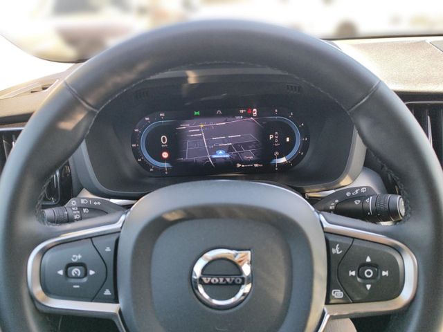 VOLVO XC 60 (Bild 17 von Array)