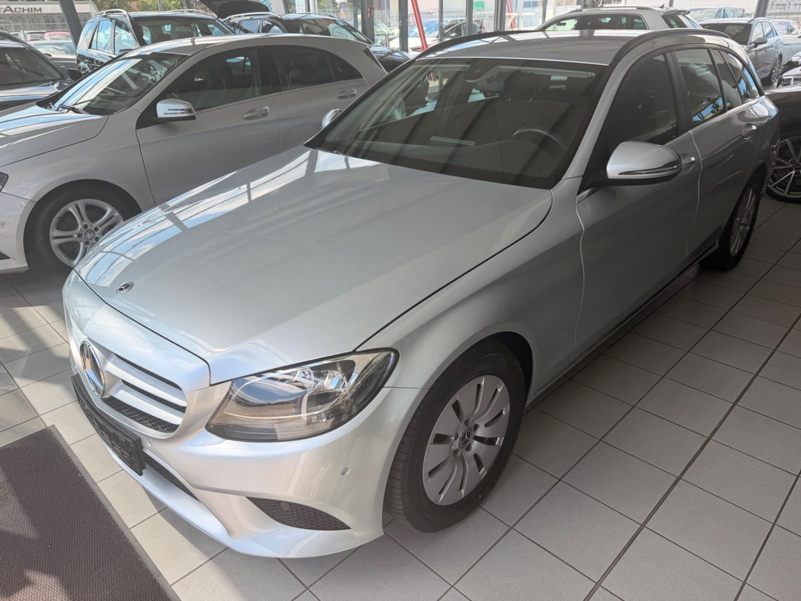 Mercedes-Benz C 200d C T-Modell Navi*PDC*Wenig KM*
