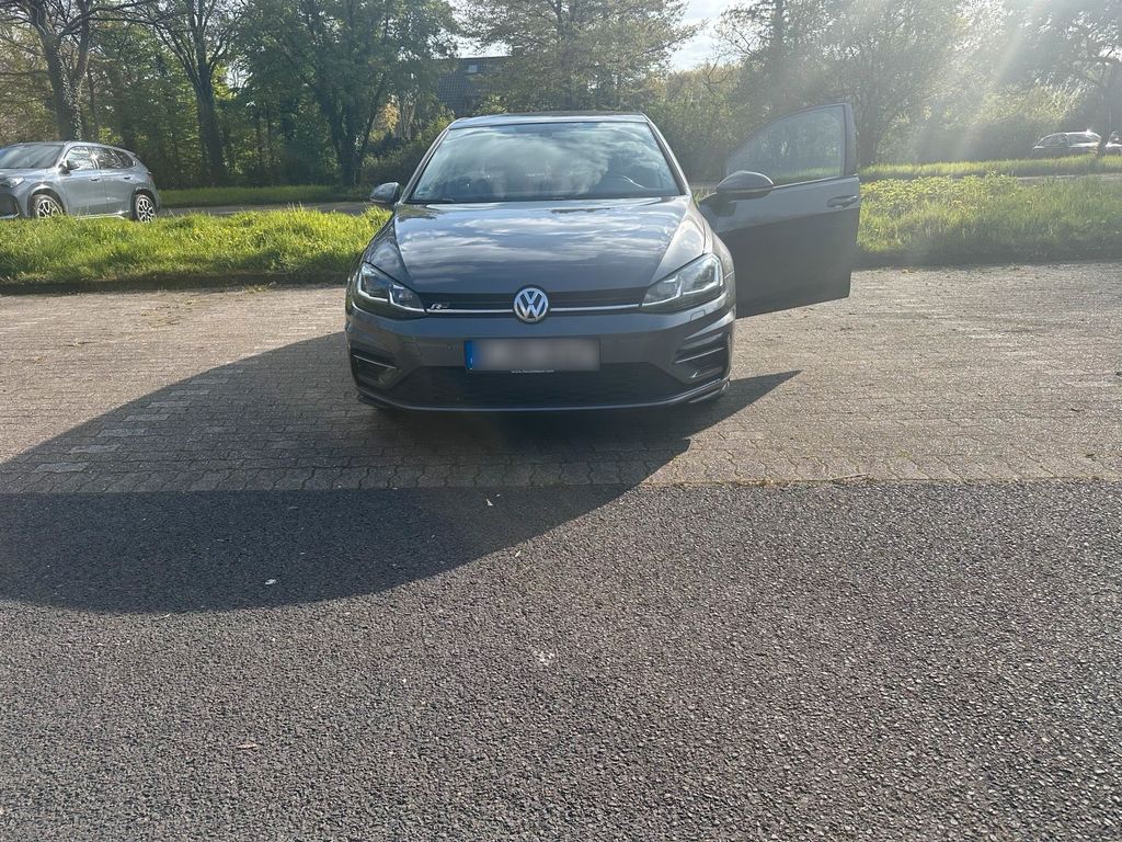 Image of Volkswagen Golf