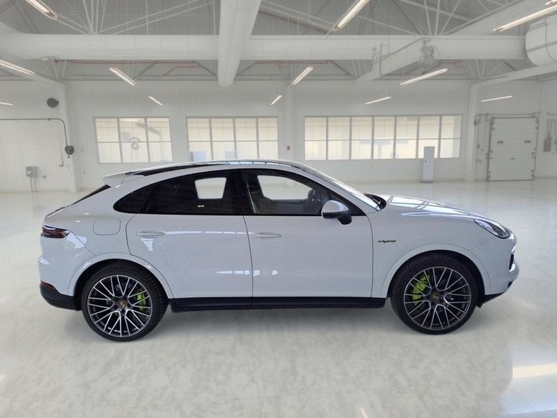 Porsche PORSCHE CAYENNE COUPE 3.0 V6 E-HYBRID PLATINUM E imagem 3