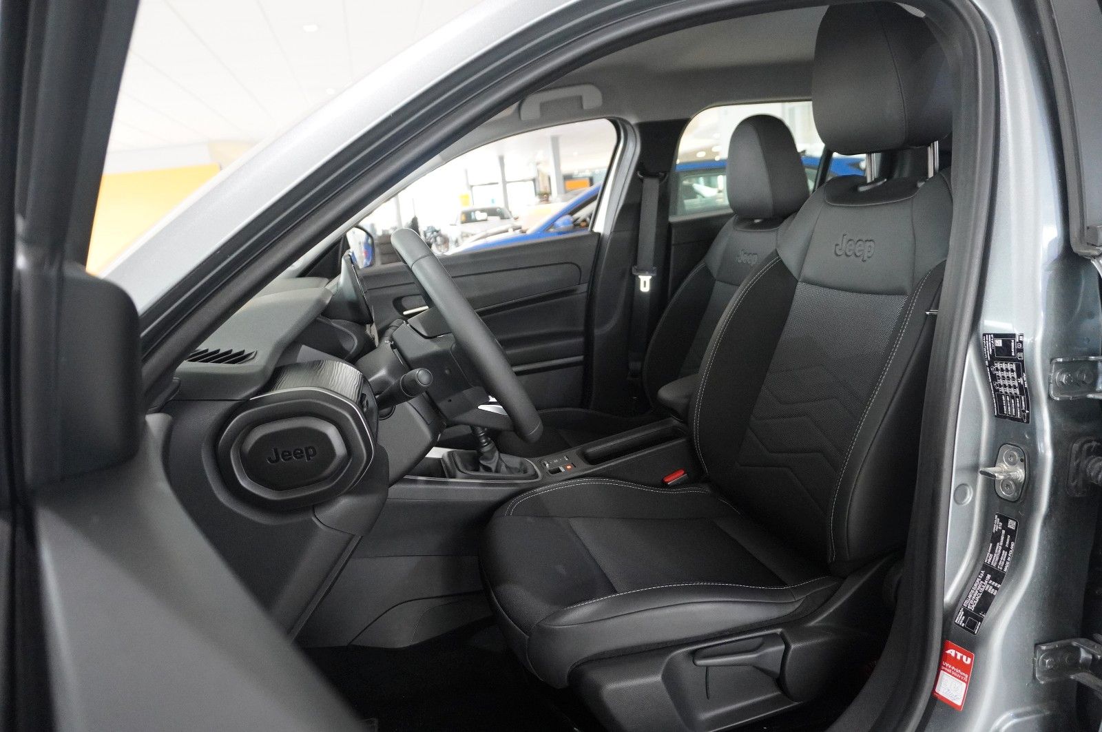 Fahrzeugabbildung Jeep Avenger 1.2 ALTITUDE MY25 NAVI/LED/KAMERA/SH/JBL