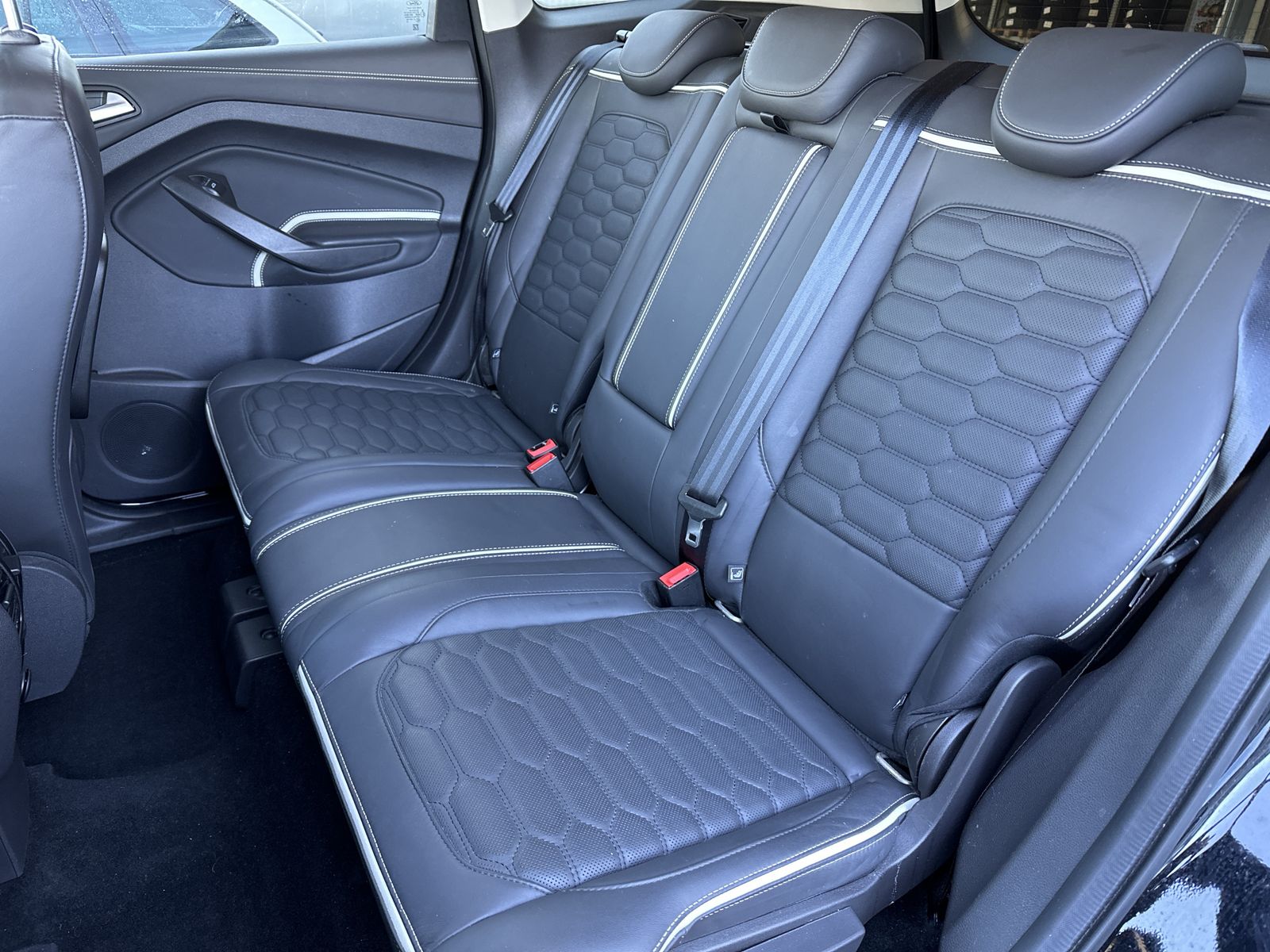 Fahrzeugabbildung Ford Kuga 1.5 EB Vignale Aut. NAV+XEN+ACC+KAM+AHK+2Hd