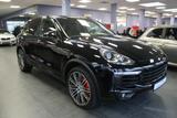 Porsche Cayenne 3,0L Diesel - Panorama - - Porsche Cayenne mit Diesel-Antrieb: 3.0