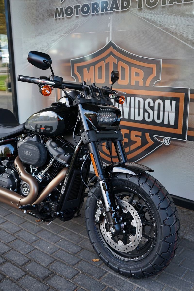 Fahrzeugabbildung Harley-Davidson Softail Fat Bob 114 FXFBS Sofort Verfügbar 2024