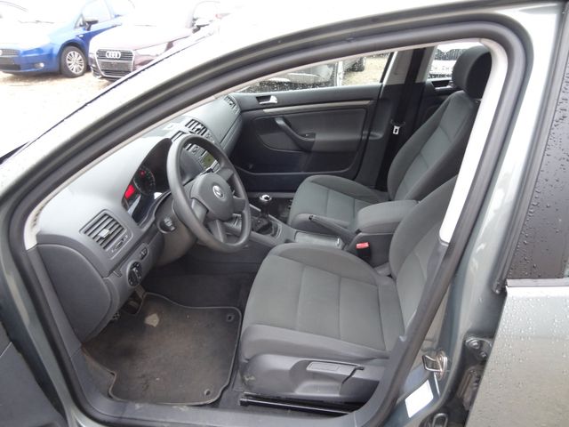 Fahrzeugabbildung Volkswagen Golf V Lim. Comfortline/Xenon/116PS/Klima/