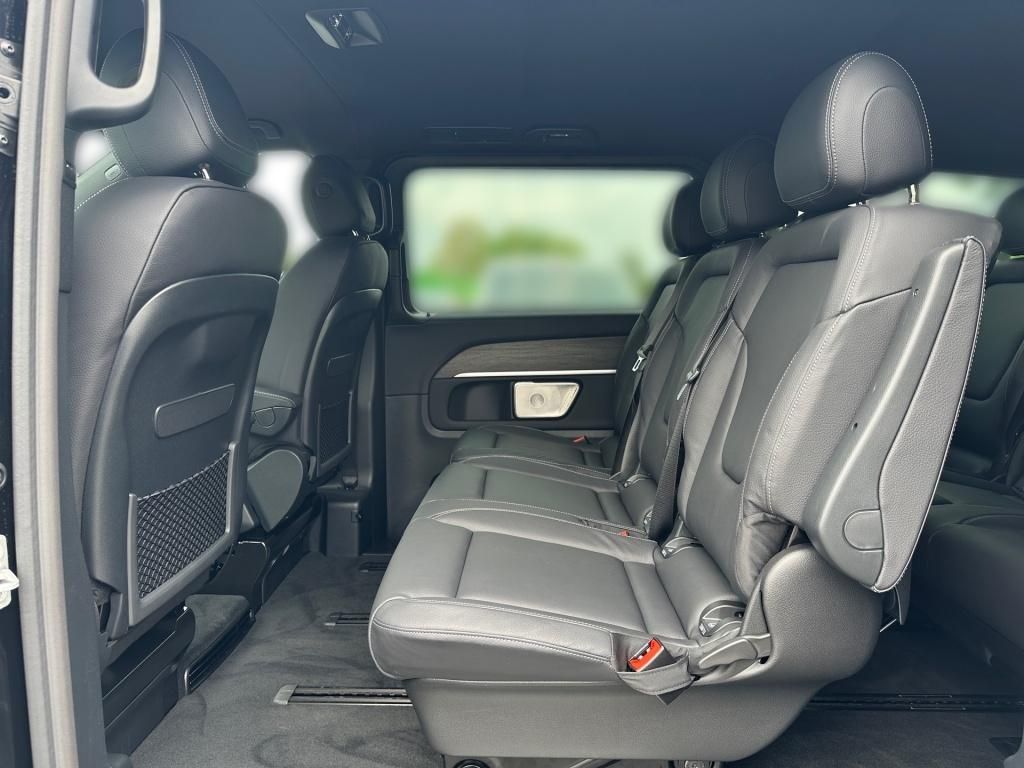 Fahrzeugabbildung Mercedes-Benz V 300 d AVANTGARDE Extralang AIRMATIC AMG STH