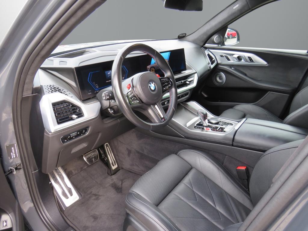 BMW XM