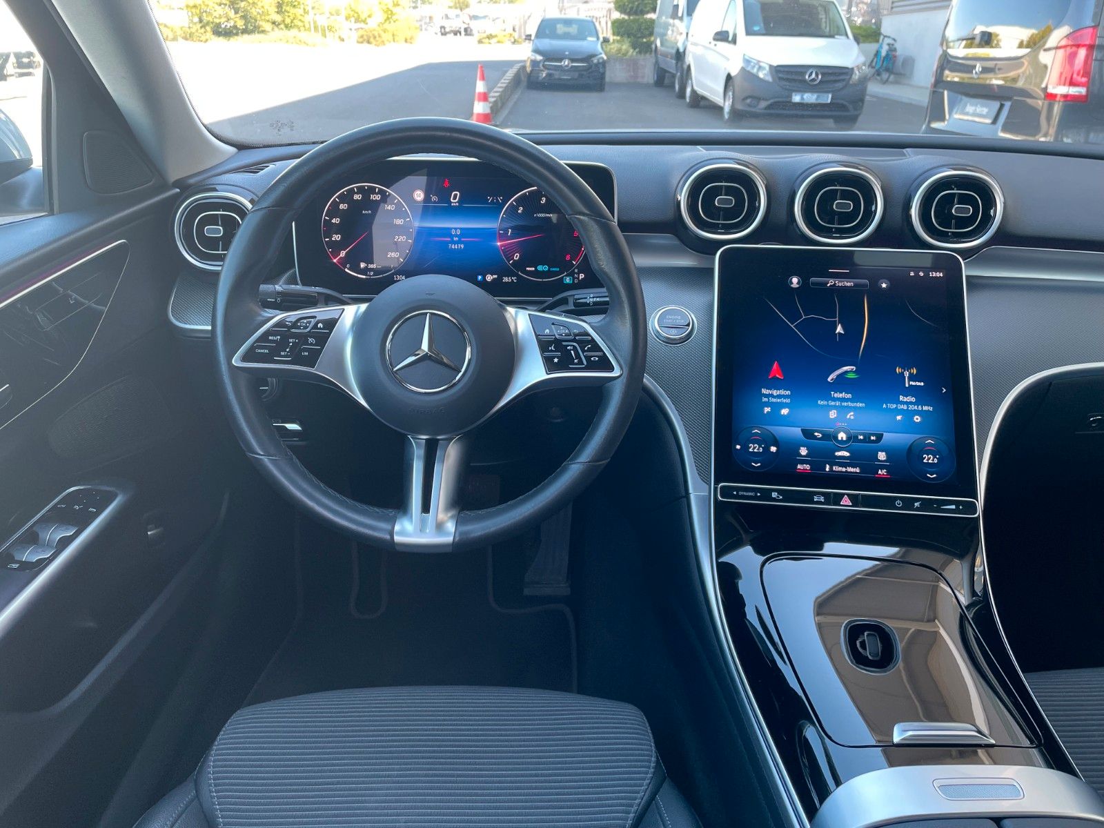 Fahrzeugabbildung Mercedes-Benz C 220 d AVANTGARDE R-Kamera+Carplay+TotW+Ambient