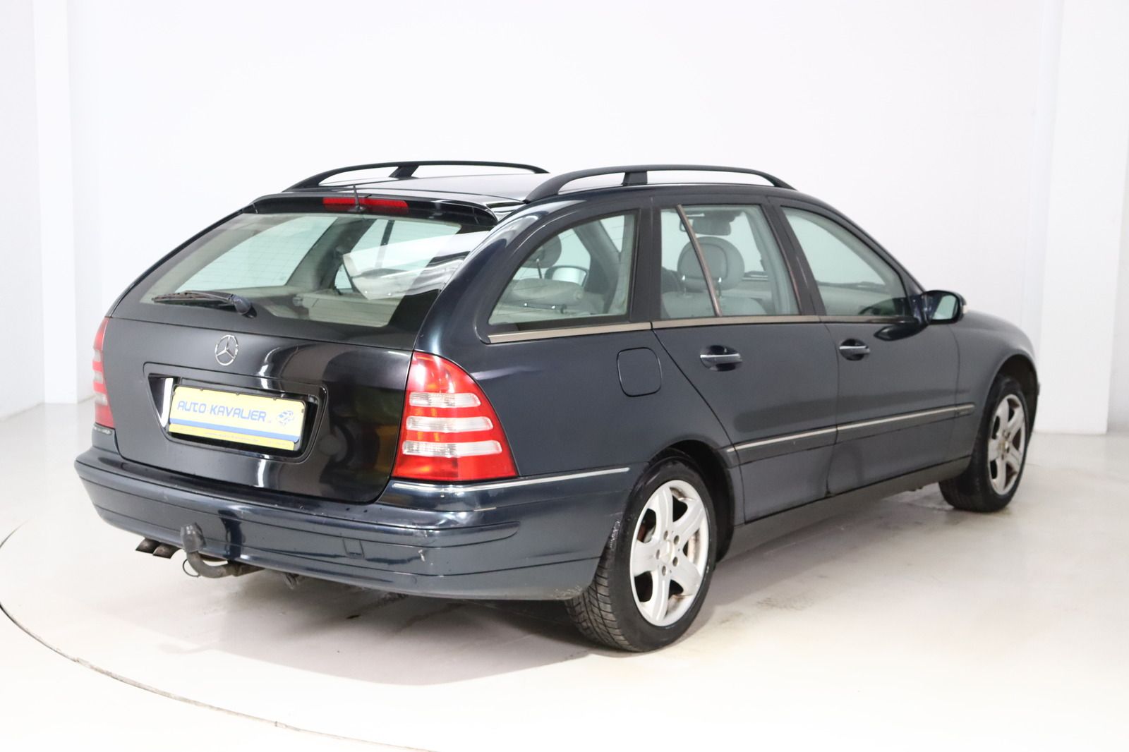 Fahrzeugabbildung Mercedes-Benz C 220 CDI T ELEGANCE