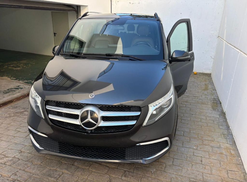 Mercedes-Benz V 300
