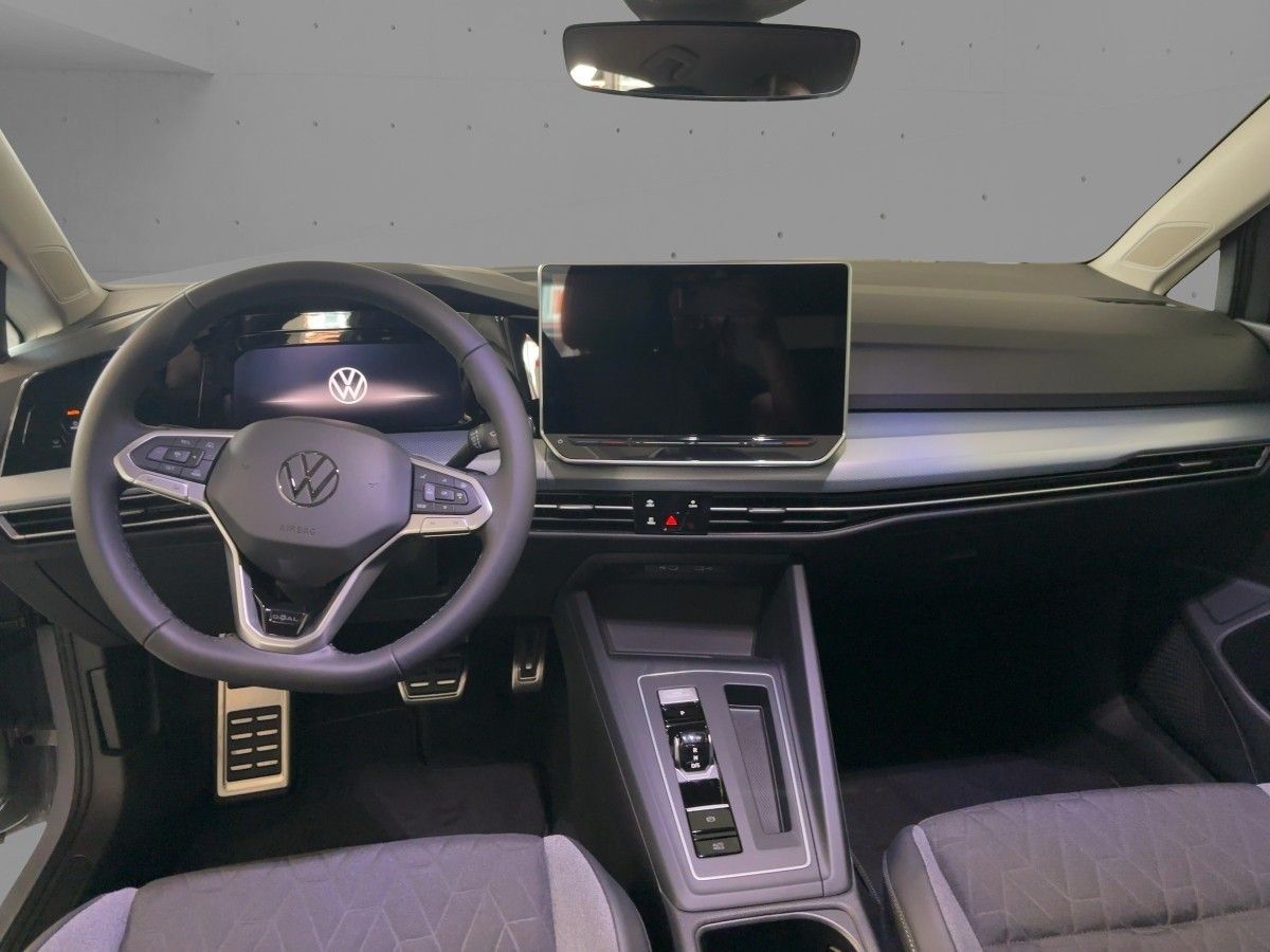 Volkswagen Golf - Bild 10