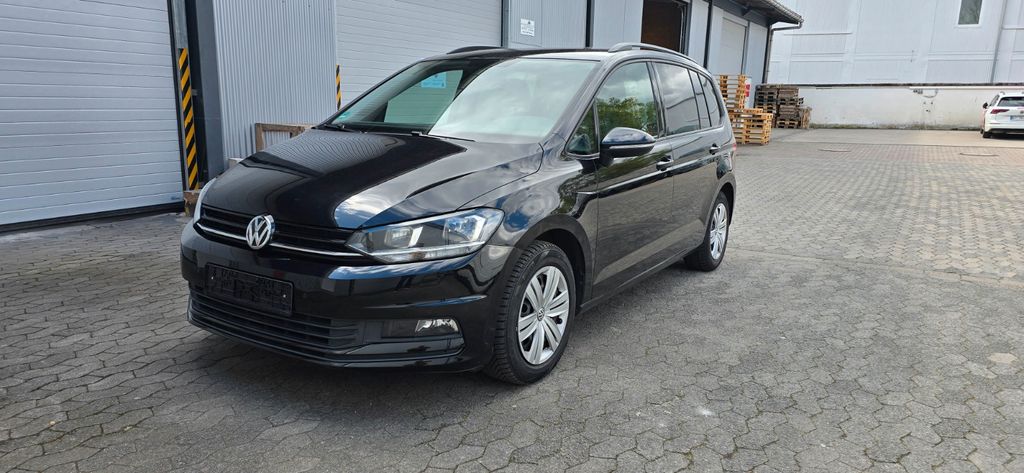 Image of Volkswagen Touran