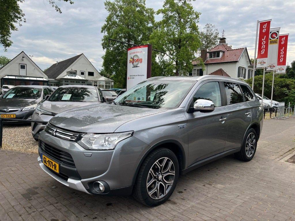 Mitsubishi Outlander 2.0 PHEV LIMITED EDITION X-LINE PLUG-I