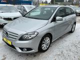 Mercedes-Benz B 180*Automatik*42TKM*1.HD*TÜV NEU - scheckheftgepflegte Mercedes B 180