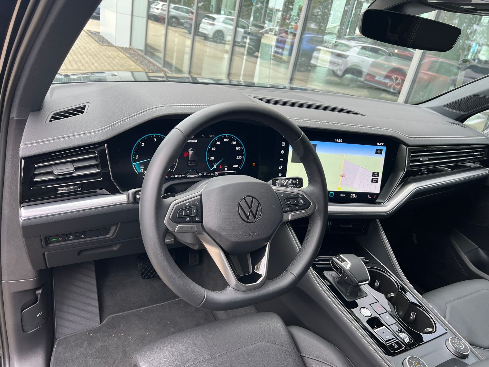 Fahrzeugabbildung Volkswagen Touareg 3.0 TDI 4MOTION *AHK, Luft, Leder, ACC,