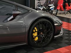 Fahrzeugabbildung Lamborghini Huracán Tecnica LP640-2 (LIFT/SENSONUM/CAM/STYLE