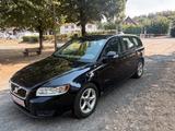 Volvo V50 2.0D Tüv Neu AHK 99Tkm 12 Mon Gewähr - gebrauchte Volvo V50 aus dem Jahr 2010