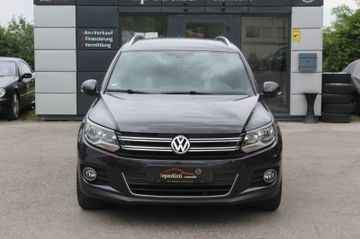 Volkswagen Tiguan - 2