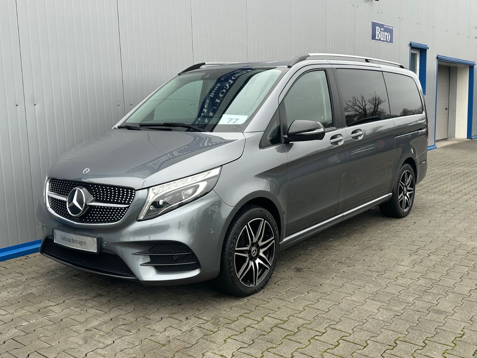 MERCEDES-BENZ V300 LANG 4M AMG LIEGEPAKET WEBASTO LED EL.TÜREN