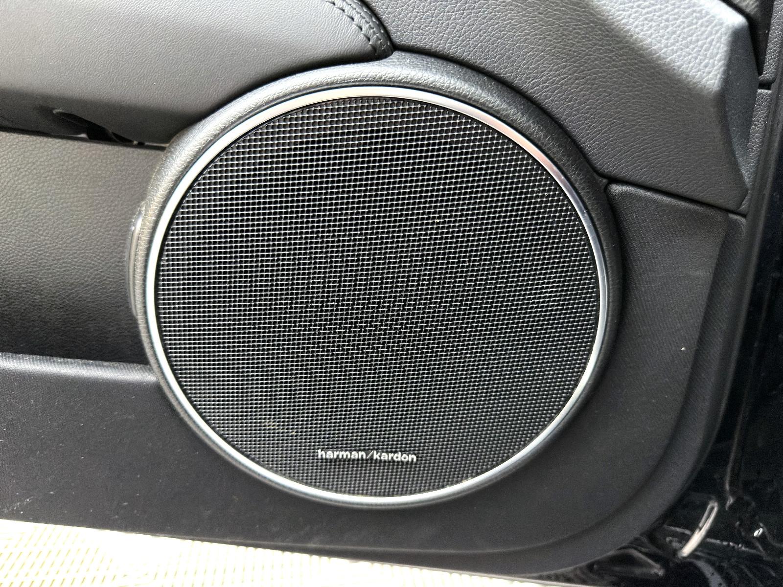 Mercedes-Benz C 63 AMG Performance restylée | 487 ch | BVA | Performance Package | Harman Kardon | Caméra | Toit ouvrant | Inserts carbone
