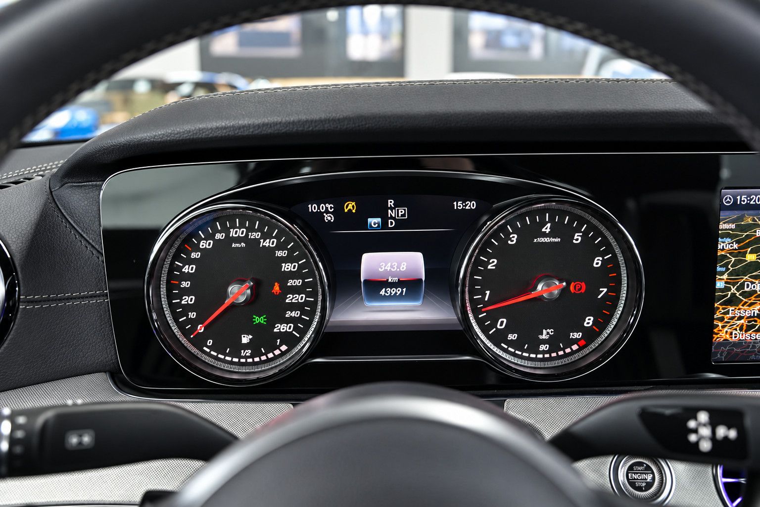 Fahrzeugabbildung Mercedes-Benz E E 300 Coupe *AMG-Line*Ambiente*360°KAM*Memory