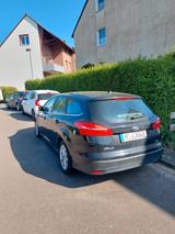 Ford Focus 1,5 EcoBoost Cool & Connect Turnier Au... - Ford Focus von privat