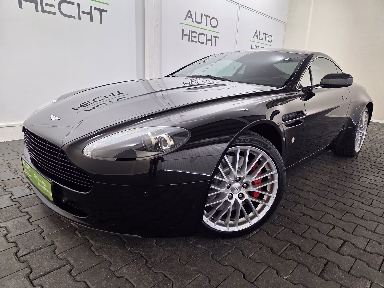 Aston Martin V8 Vantage 4,7 Sportshift, Navi, PDC, 19 Zoll