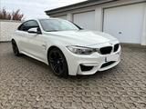 BMW M4 Coupé M4 deutsches Fahrzeug - BMW M4: Coupe